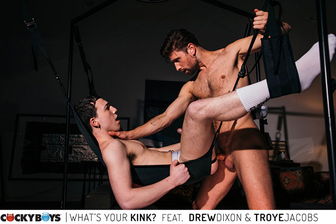 Drew & Troye Image