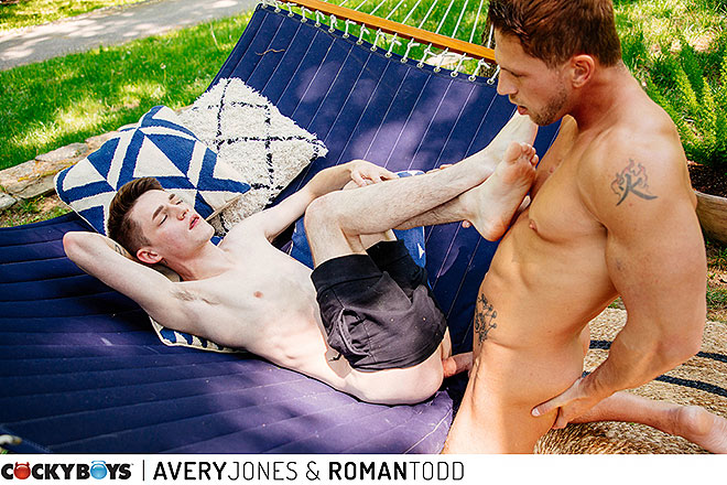 Avery & Roman Image