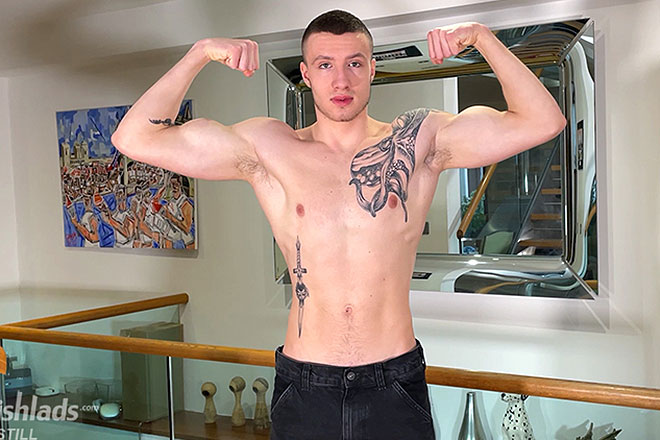 Young Straight Boxer Wanks Image