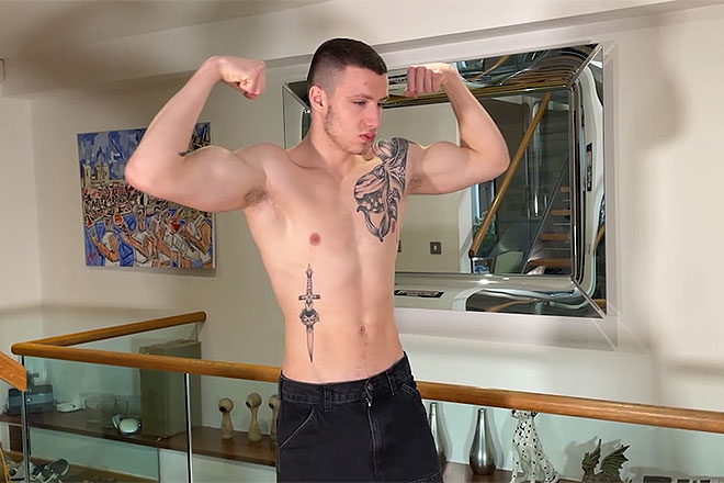 Young Straight Boxer Wanks Image