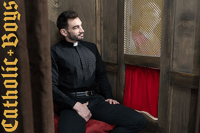 Image from gallery Altar Boy Marcus Ch 1